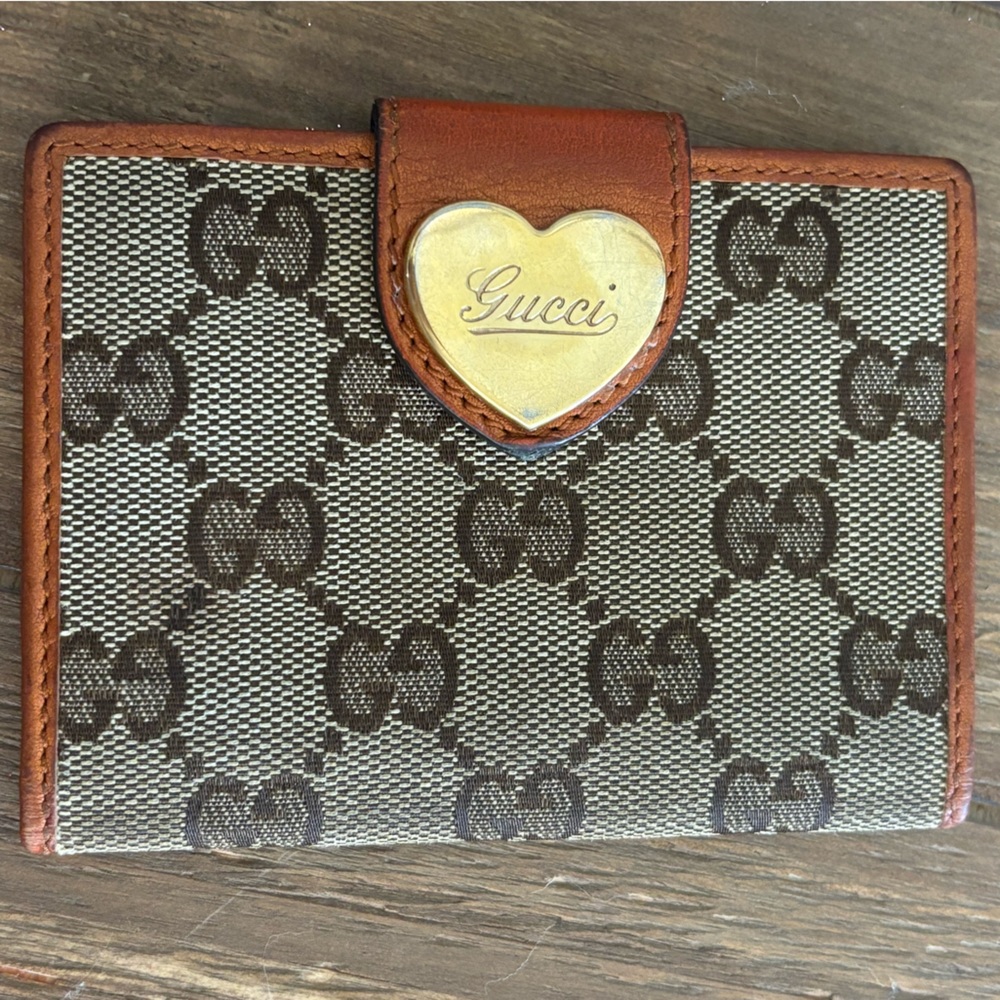 Gucci Heart Gg Logo Canvas Bifold Card Holder Authentic